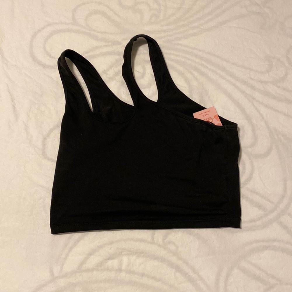 Asymmetrical Top (NWT)